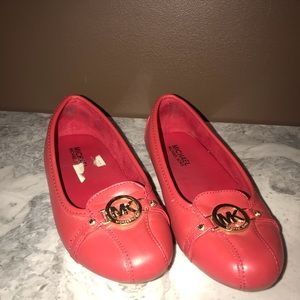 Authentic Michael Kors Girl Red Flats ❤️